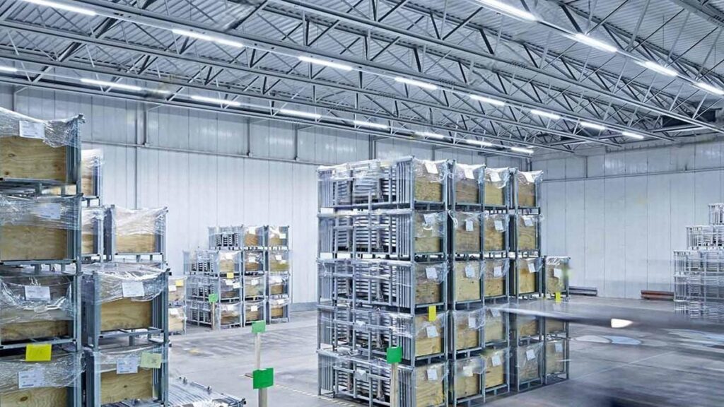 Used lighting: industrial and workshop lights